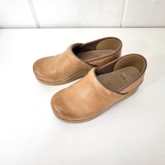 Dansko Professional Women's Honey Distressed Leather Clogs Size 39 EU US 7.5-8 - Picture 8 of 10